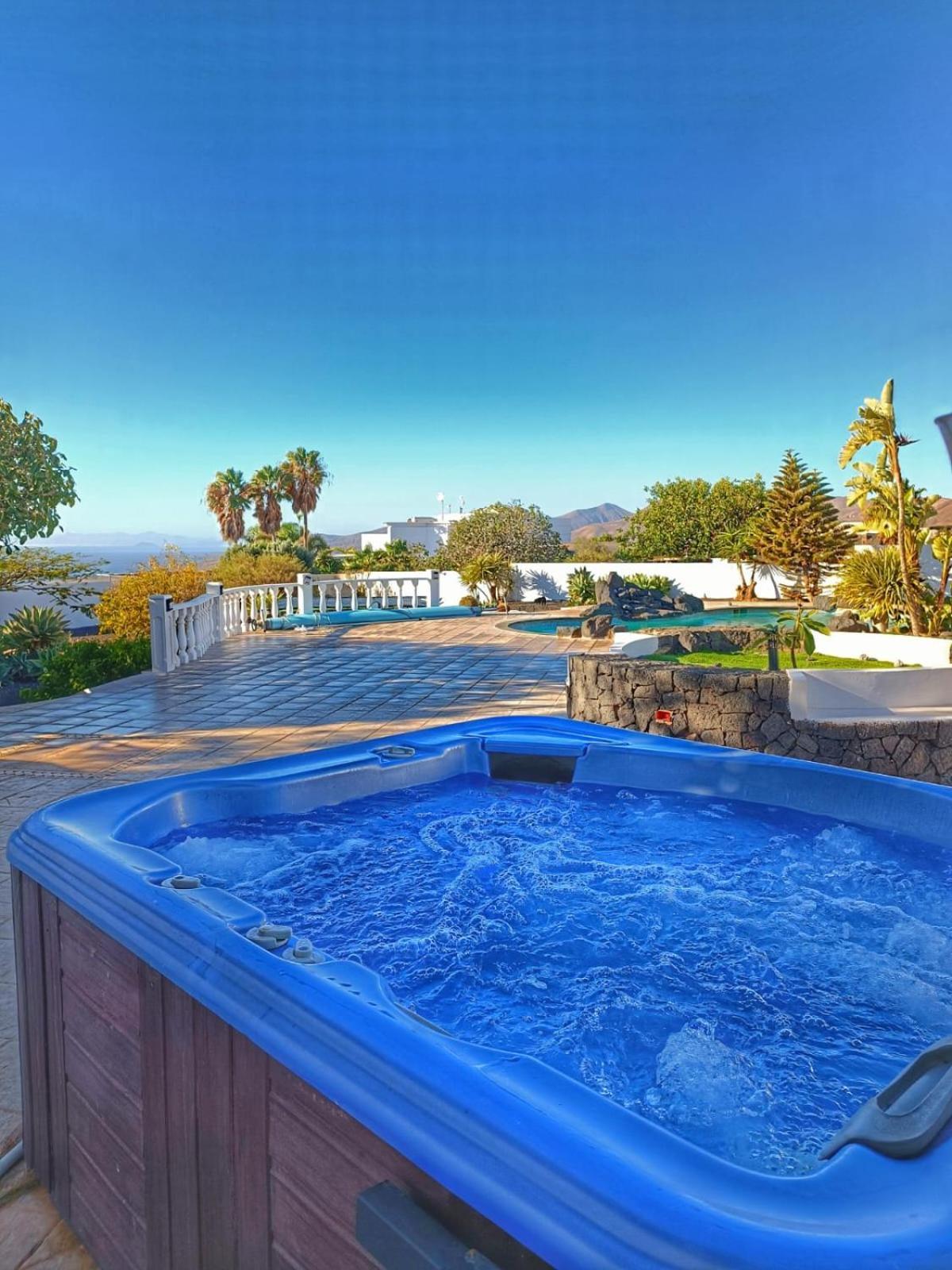 Wonderful Country With Amazing Sea View Villa
