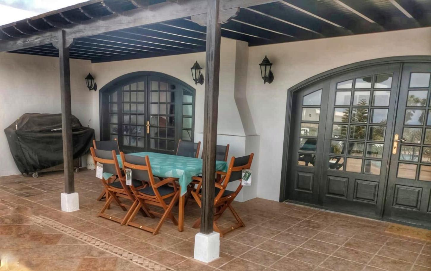 Wonderful Country With Amazing Sea View Villa